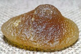 和田玉籽料的顶级标准与皮色外形的魅力