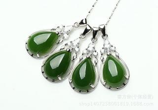 【天然和田玉碧玉水滴项链吊坠 时尚925银镶嵌玉石玉坠女款碧玉挂件】